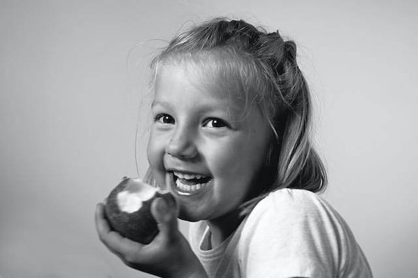 Comment adopter un régime alcalin pour préserver l'émail des dents ?